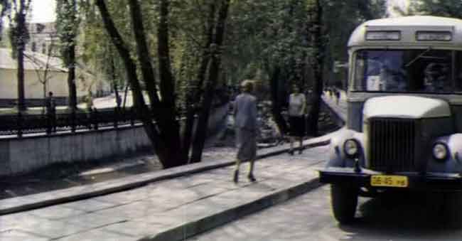 Кадр из фильма: послевоенный Симферополь